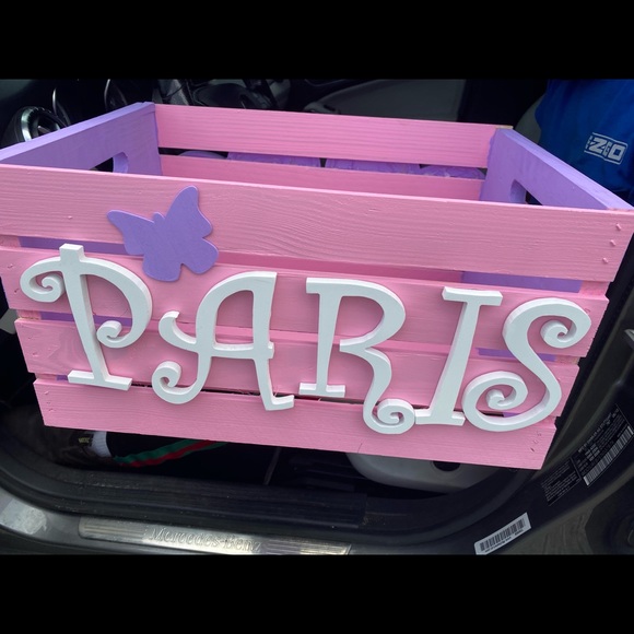 Custom Handmade Crates 🦋
